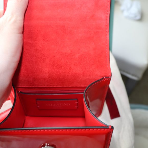 Valentino VSLING Micro Patent Crossbody - Picture 4 of 7